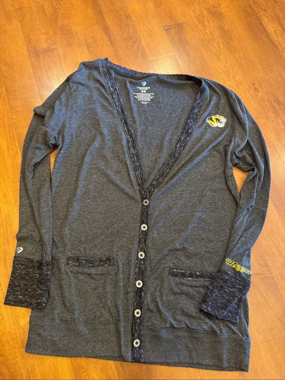 Mizzou Missouri Tigers Colosseum Women’s XL Gray Button Cardigan Embroidered